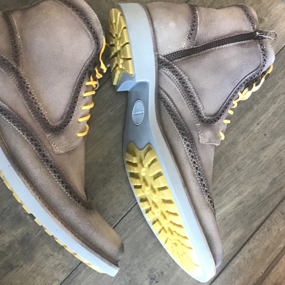 Donald J Pliner Wingtip Boots - Picture 4 of 8